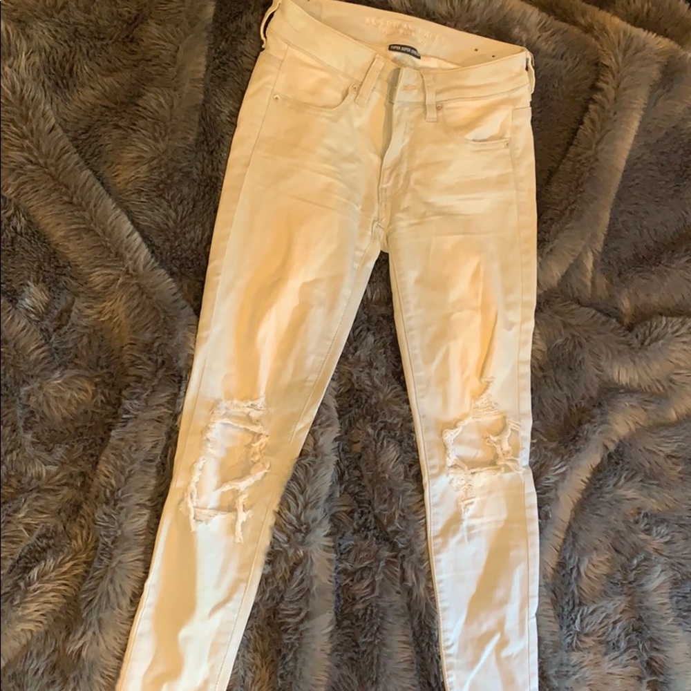 American Eagle Light wash jeans